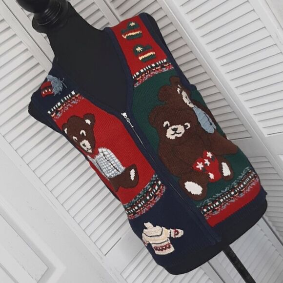 Capacity Vintage Bear Sweater Vest - Picture 1 of 13